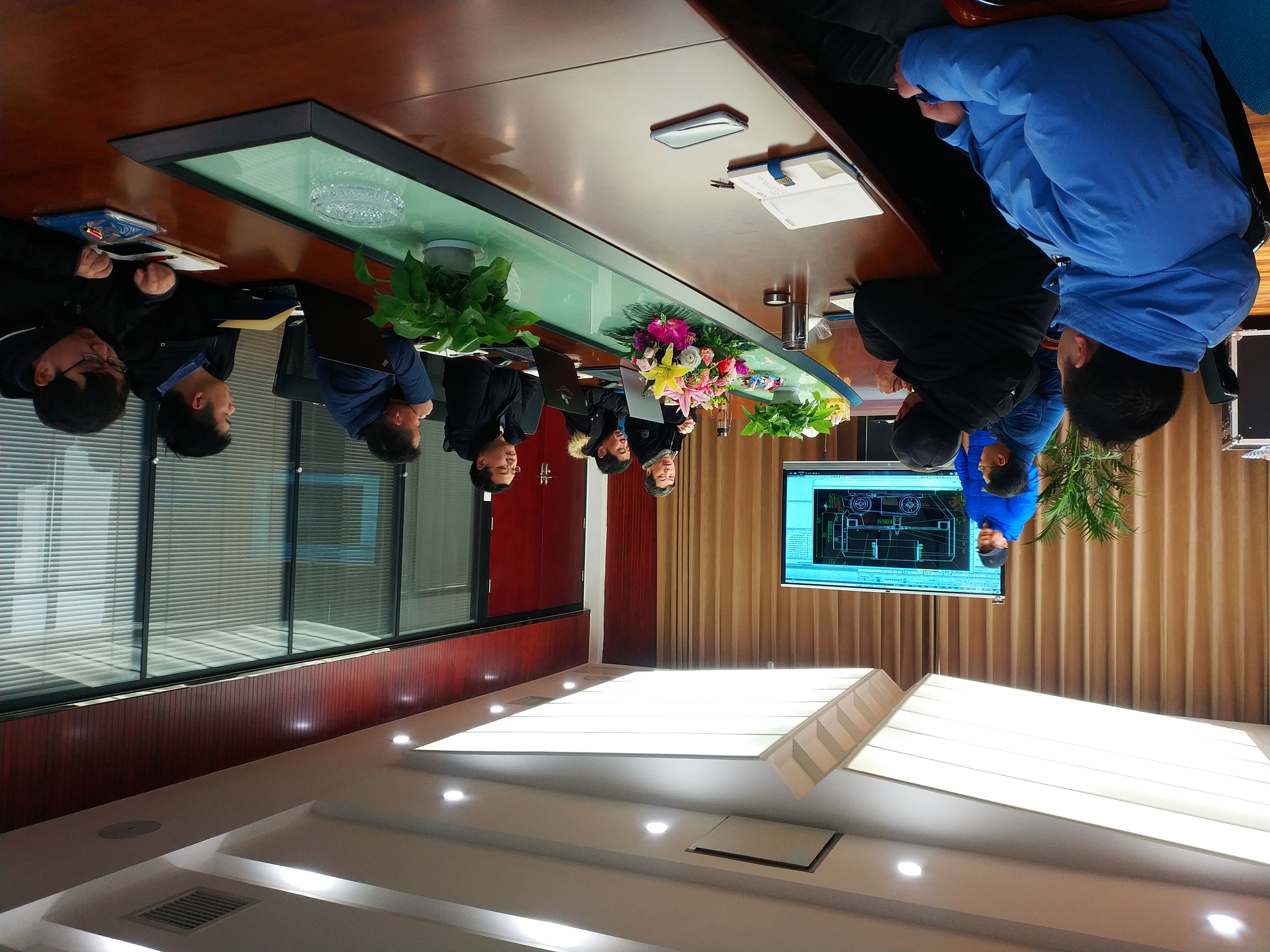 公司內部技術與市場部定期交流